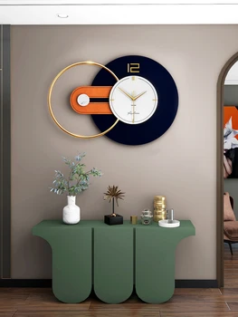 Mūsdienu gaismas luksusa pulkstenis sienas pulkstenis dzīvojamā istabā mājas modes radošas personības apdare vienkāršu pulksteni, sienu apdare